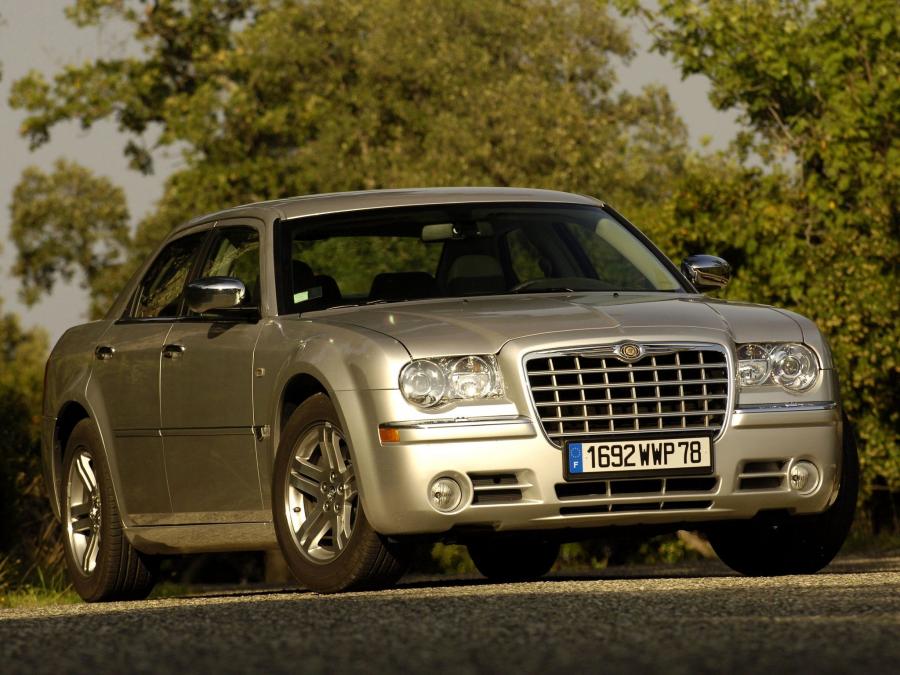  Chrysler 300C 2004 года  (EU) (фото 3 из 7)